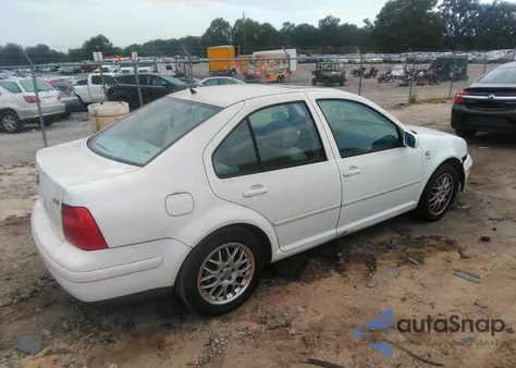 2001 Volkswagen Jetta Wolfsburg z USA, uszkodzony, nr VIN 3VWPD69M61M181614